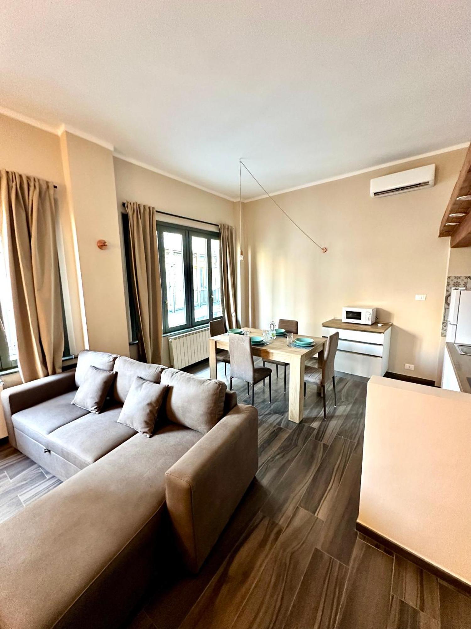 Casa Brescia Apartment ตูริน ภายนอก รูปภาพ
